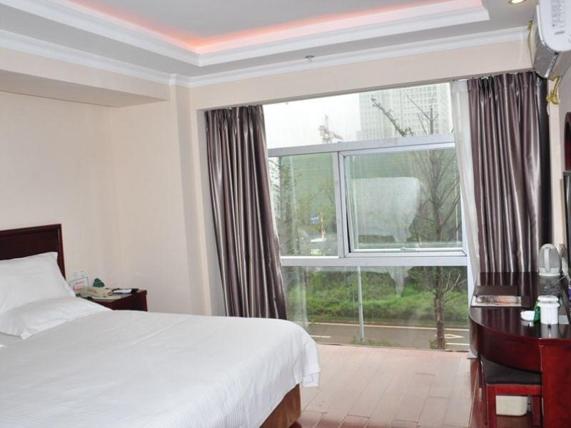 Greentree Inn Chongqing North Railway Station Express Hotel Экстерьер фото