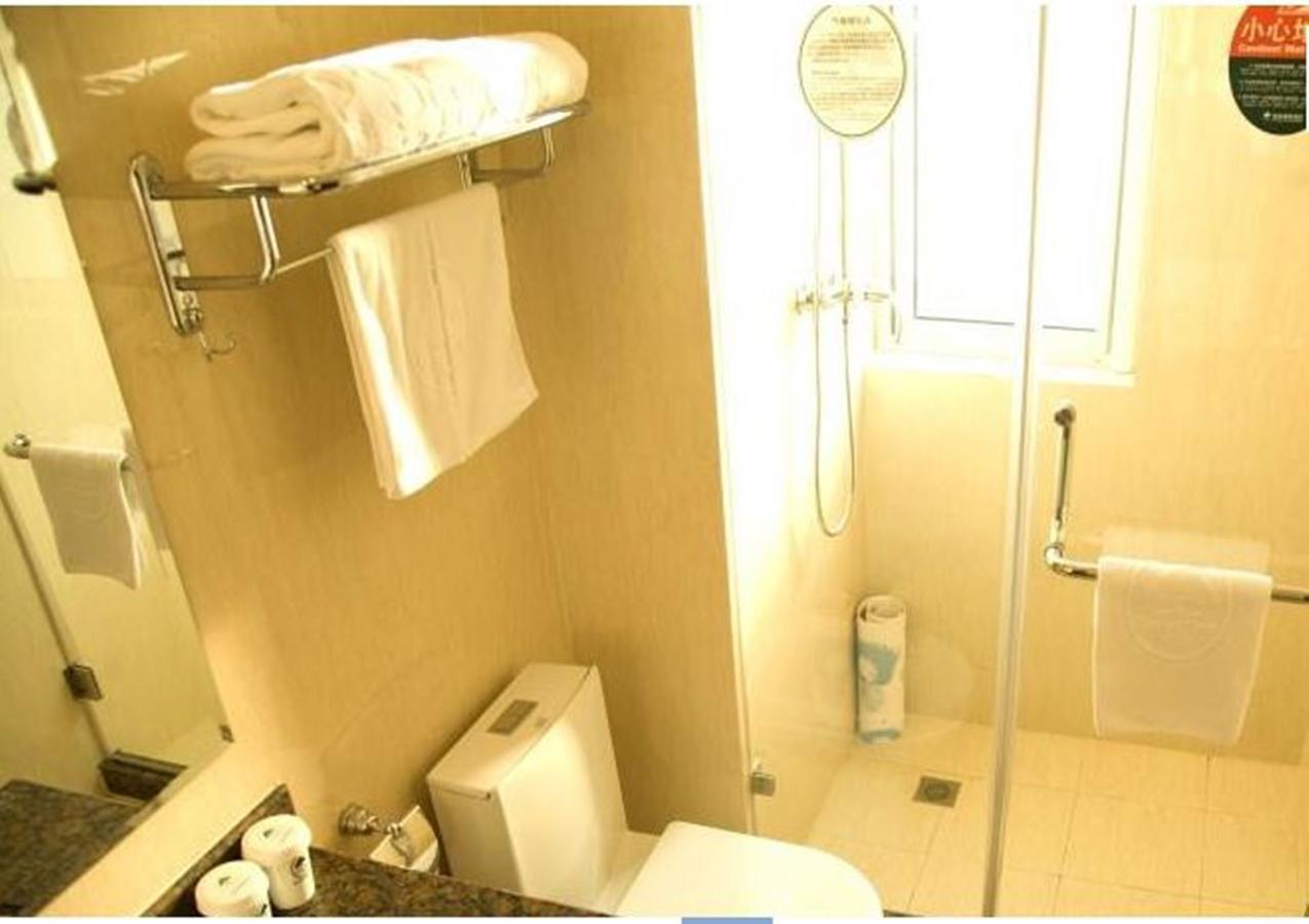 Greentree Inn Chongqing North Railway Station Express Hotel Экстерьер фото